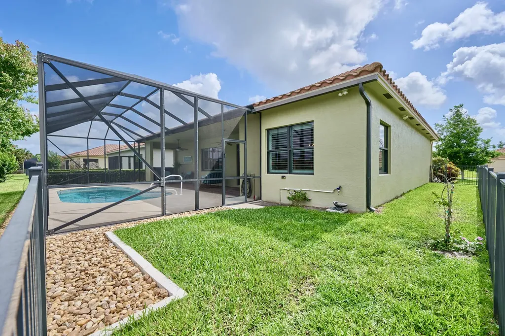 5523 49th Avenue Vero Beach FL 32967