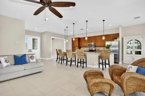 5523 49th Avenue Vero Beach FL 32967