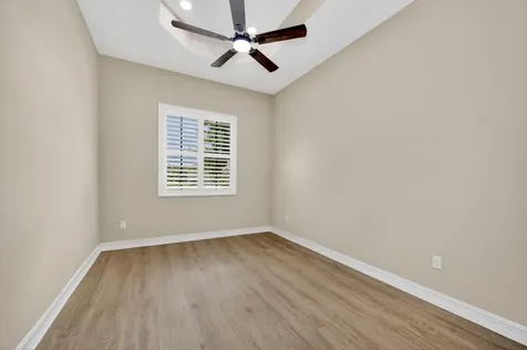 5523 49th Avenue Vero Beach FL 32967