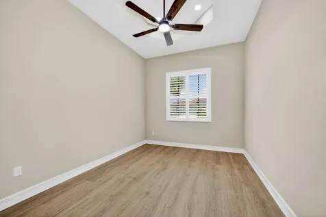 5523 49th Avenue Vero Beach FL 32967