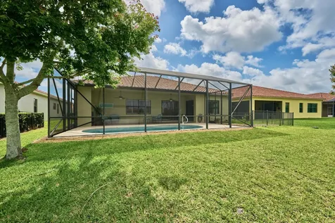 5523 49th Avenue Vero Beach FL 32967