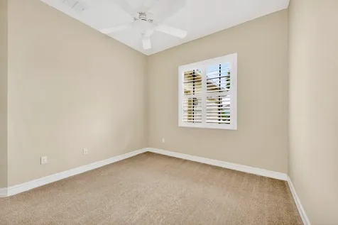 5523 49th Avenue Vero Beach FL 32967