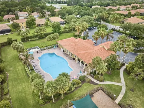 5523 49th Avenue Vero Beach FL 32967