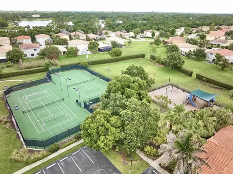 5523 49th Avenue Vero Beach FL 32967