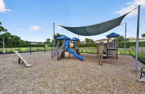 5523 49th Avenue Vero Beach FL 32967