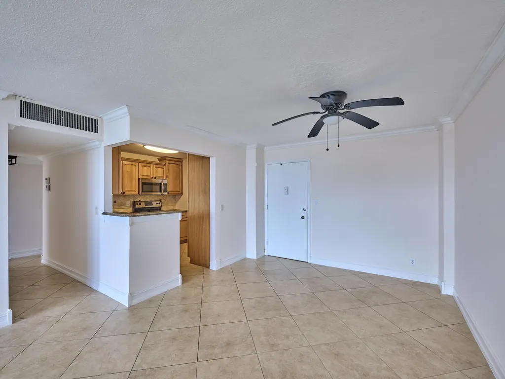 305 N Pompano Beach Boulevard Pompano Beach FL 33062