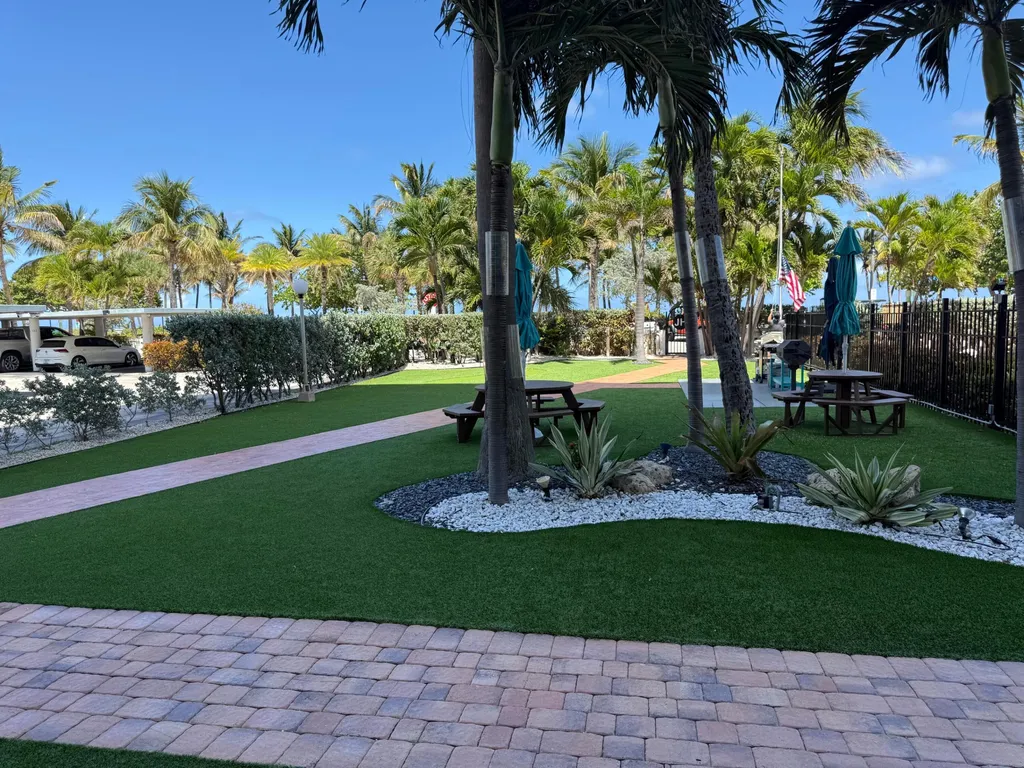 305 N Pompano Beach Boulevard Pompano Beach FL 33062