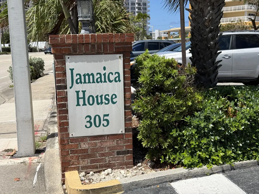 305 N Pompano Beach Boulevard Pompano Beach FL 33062