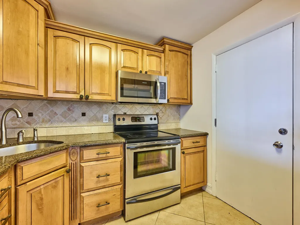 305 N Pompano Beach Boulevard Pompano Beach FL 33062