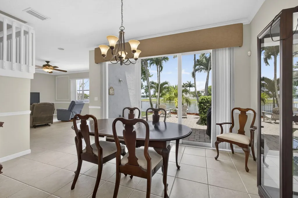214 Berenger Walk Royal Palm Beach FL 33414