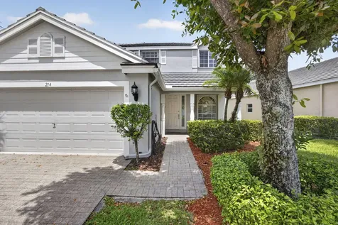 214 Berenger Walk Royal Palm Beach FL 33414