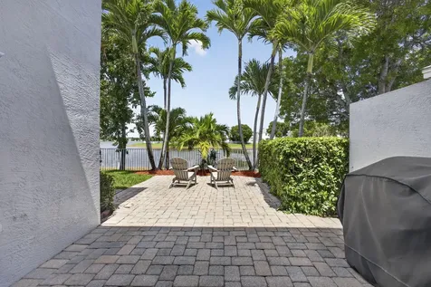 214 Berenger Walk Royal Palm Beach FL 33414