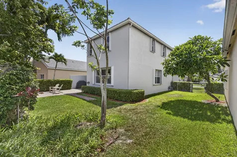 214 Berenger Walk Royal Palm Beach FL 33414