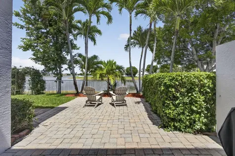 214 Berenger Walk Royal Palm Beach FL 33414