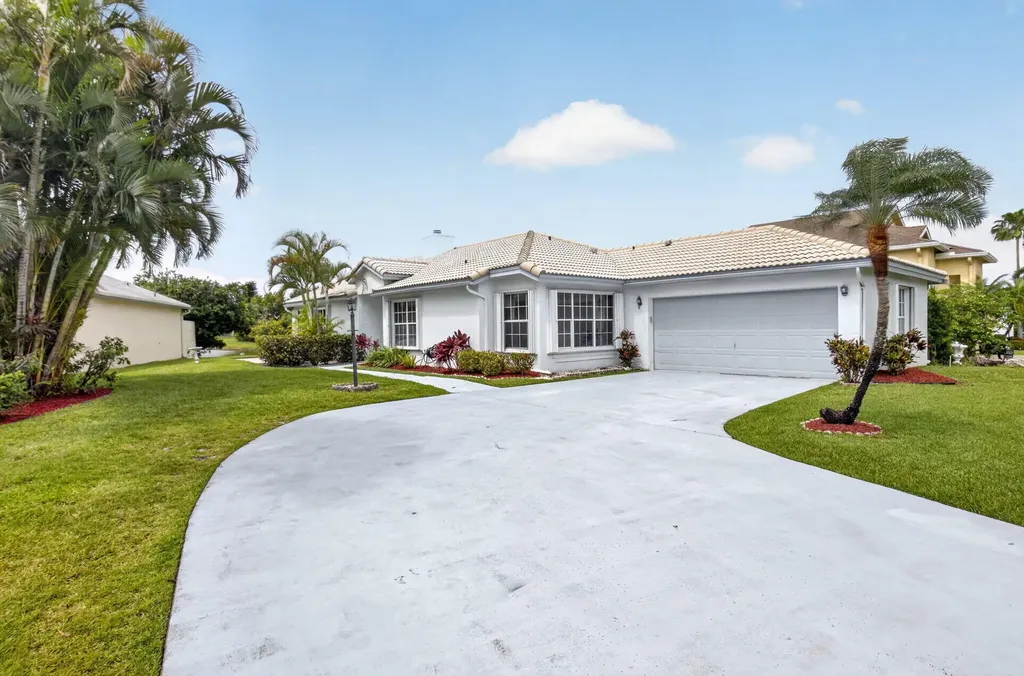6413 Lansdowne Circle Boynton Beach FL 33472