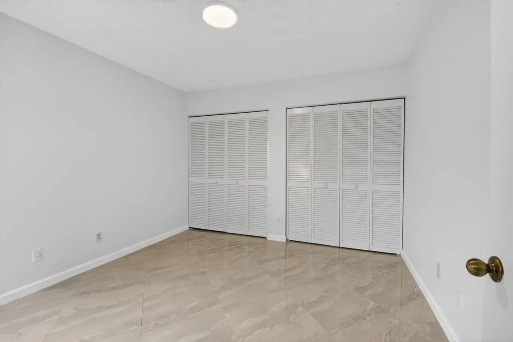 6413 Lansdowne Circle Boynton Beach FL 33472