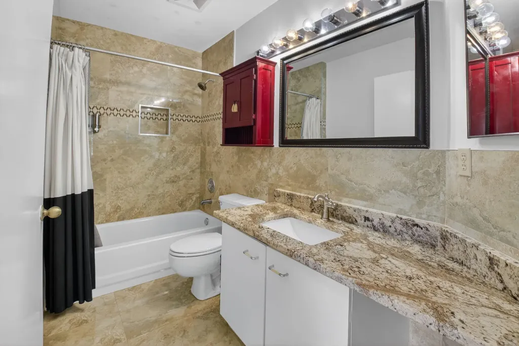 6413 Lansdowne Circle Boynton Beach FL 33472