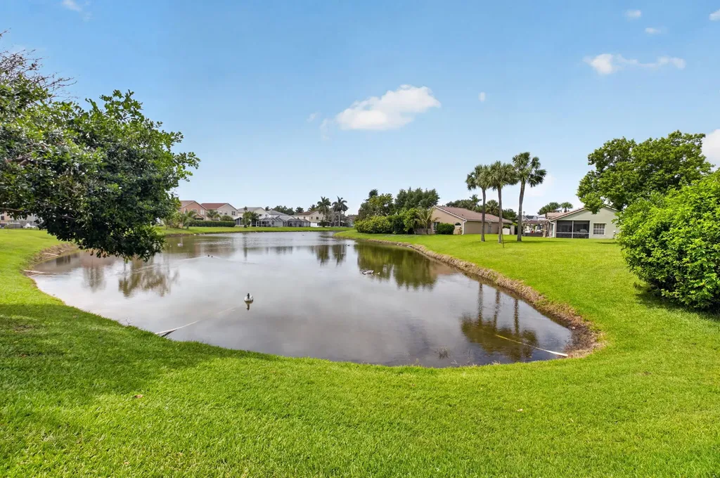 6413 Lansdowne Circle Boynton Beach FL 33472