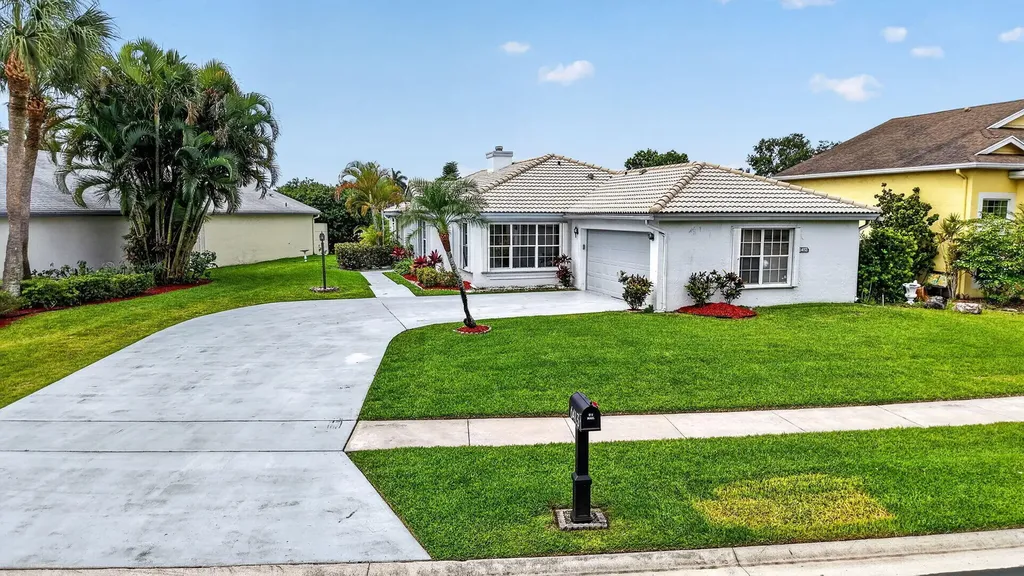 6413 Lansdowne Circle Boynton Beach FL 33472