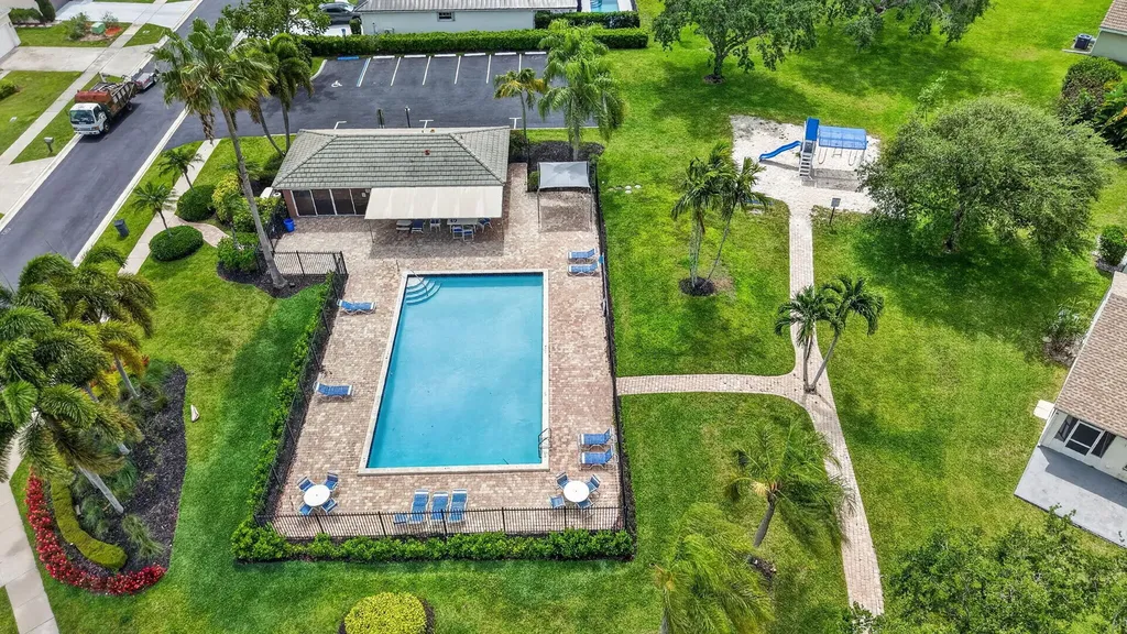 6413 Lansdowne Circle Boynton Beach FL 33472
