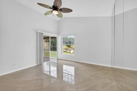 6413 Lansdowne Circle Boynton Beach FL 33472
