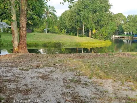 196 Autumn Avenue Lake Placid FL 33852