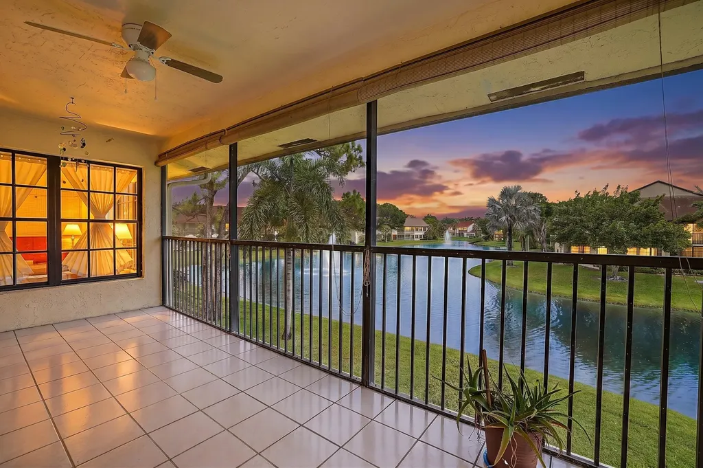 3283 Jog Park Drive Greenacres FL 33467