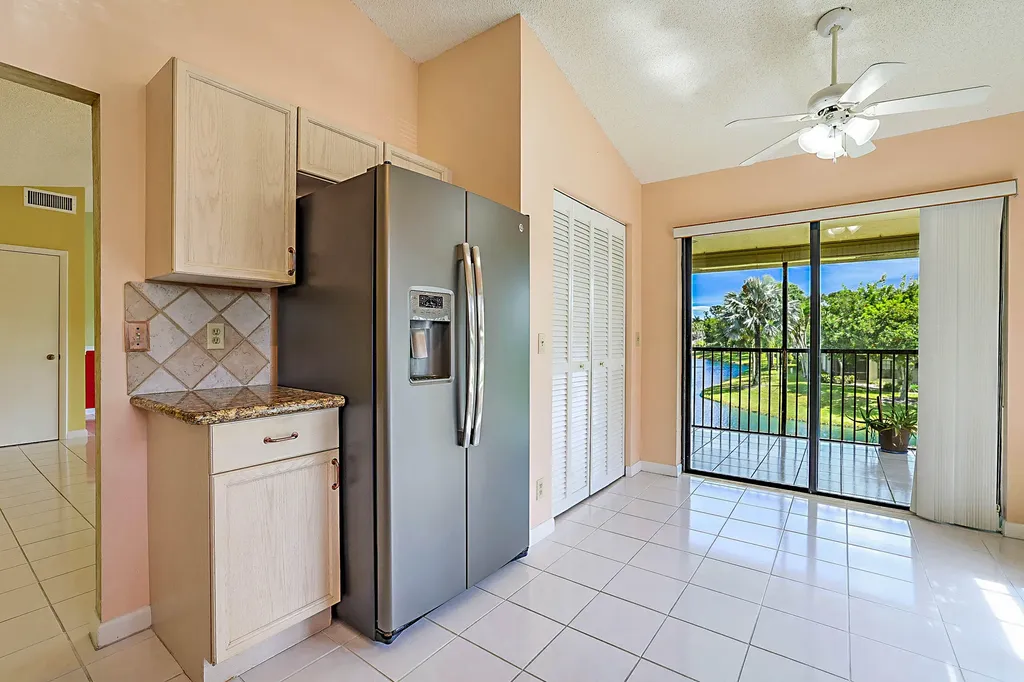 3283 Jog Park Drive Greenacres FL 33467