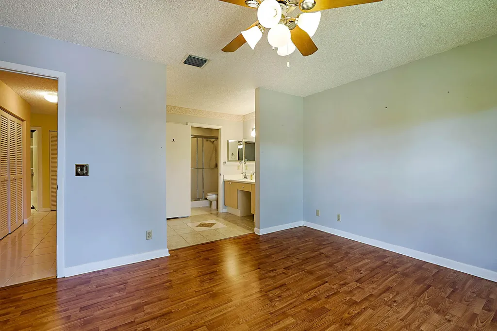 3283 Jog Park Drive Greenacres FL 33467