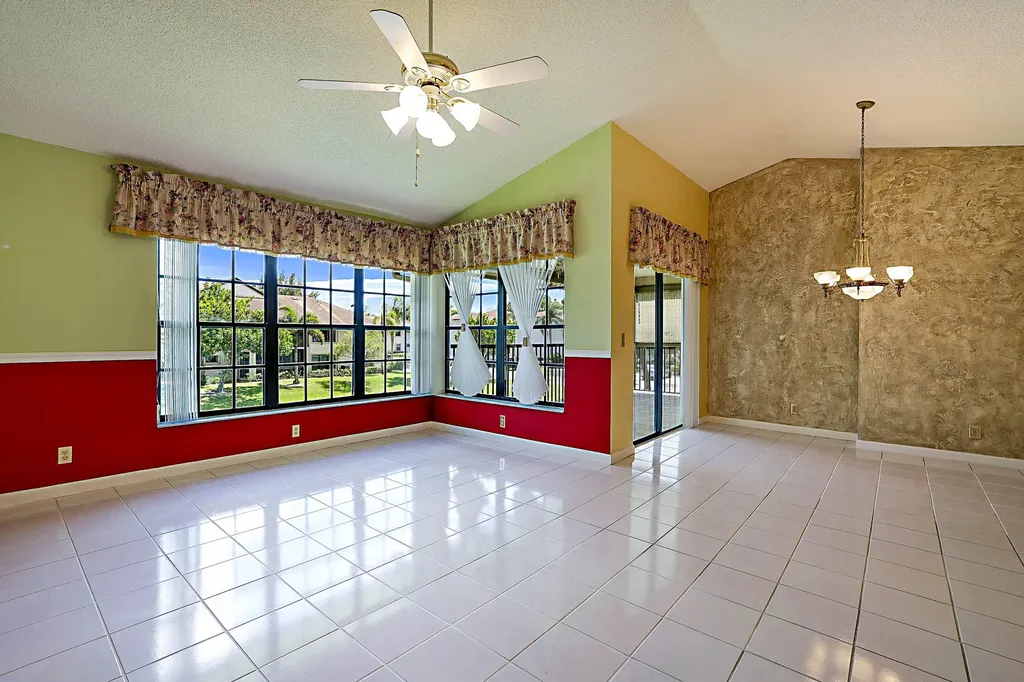 3283 Jog Park Drive Greenacres FL 33467