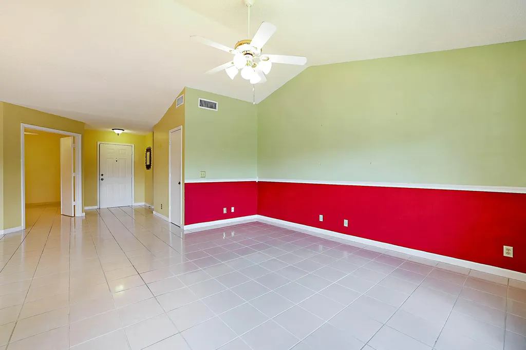 3283 Jog Park Drive Greenacres FL 33467