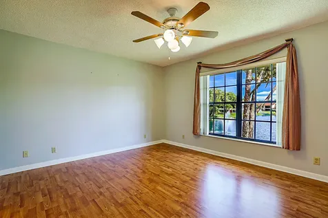 3283 Jog Park Drive Greenacres FL 33467