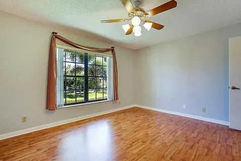 3283 Jog Park Drive Greenacres FL 33467