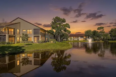 3283 Jog Park Drive Greenacres FL 33467