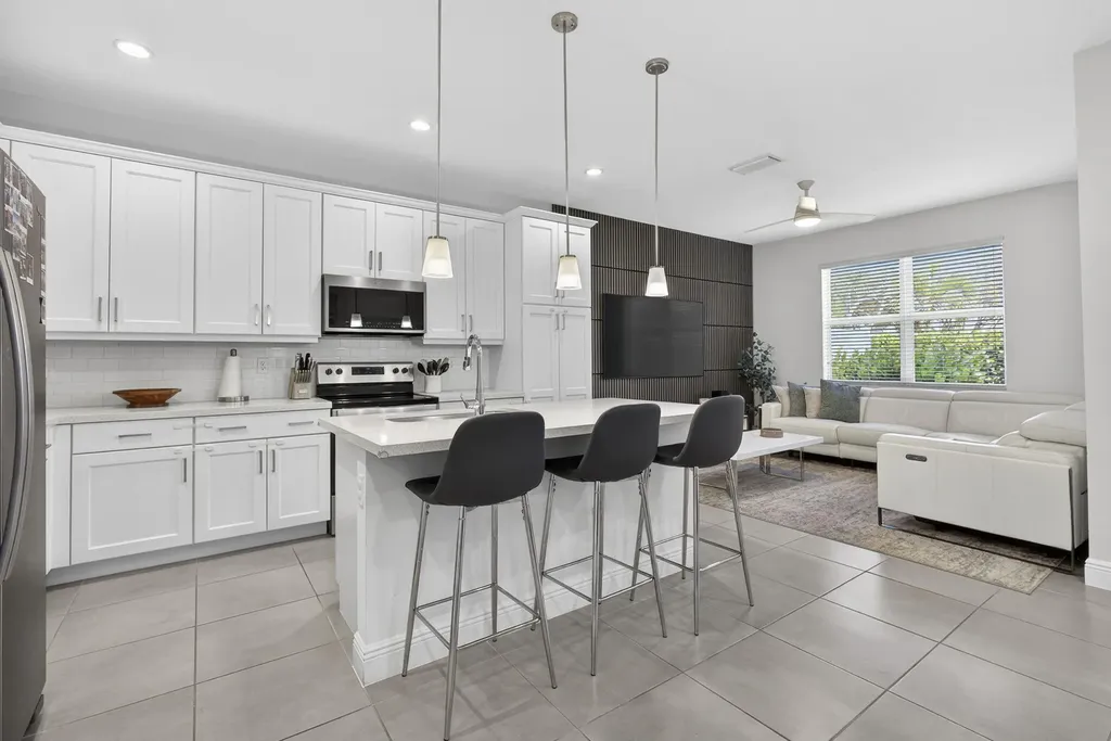 634 Parsons Way Deerfield Beach FL 33442