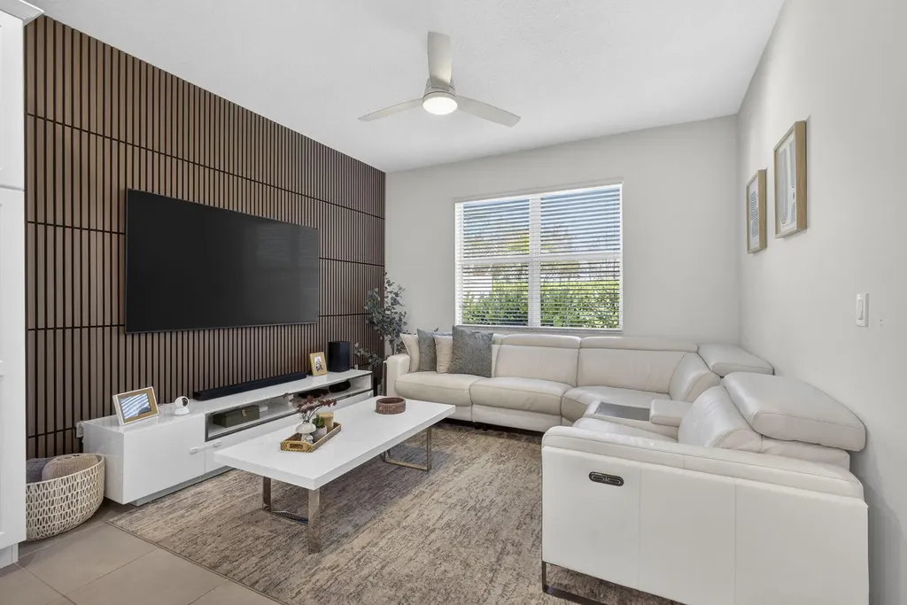 634 Parsons Way Deerfield Beach FL 33442