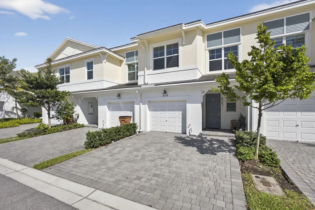 634 Parsons Way Deerfield Beach FL 33442