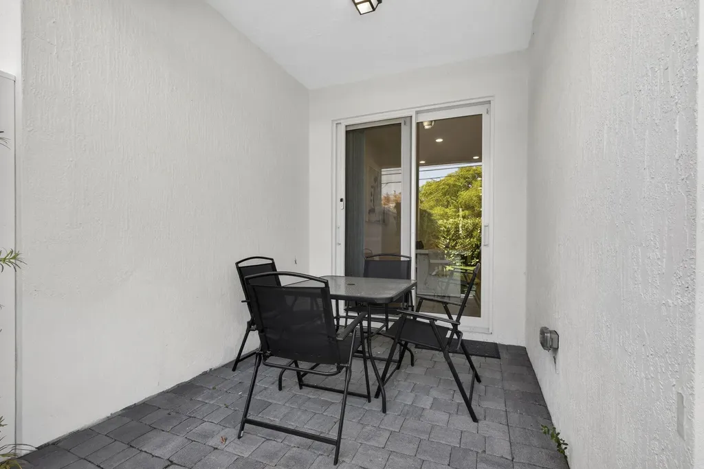 634 Parsons Way Deerfield Beach FL 33442