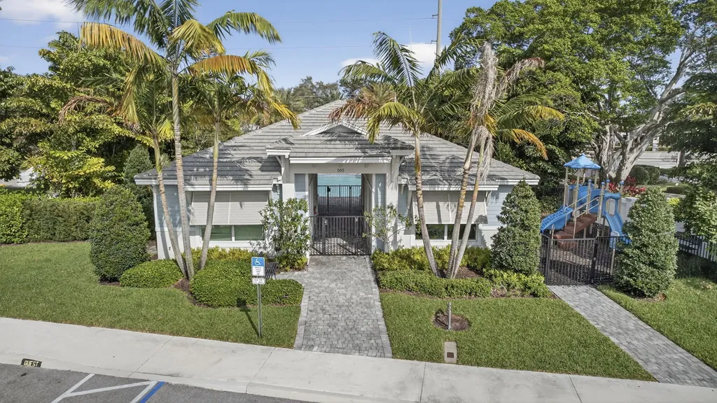 634 Parsons Way Deerfield Beach FL 33442