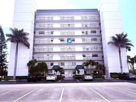 5151 N Highway A1a Fort Pierce FL 34949