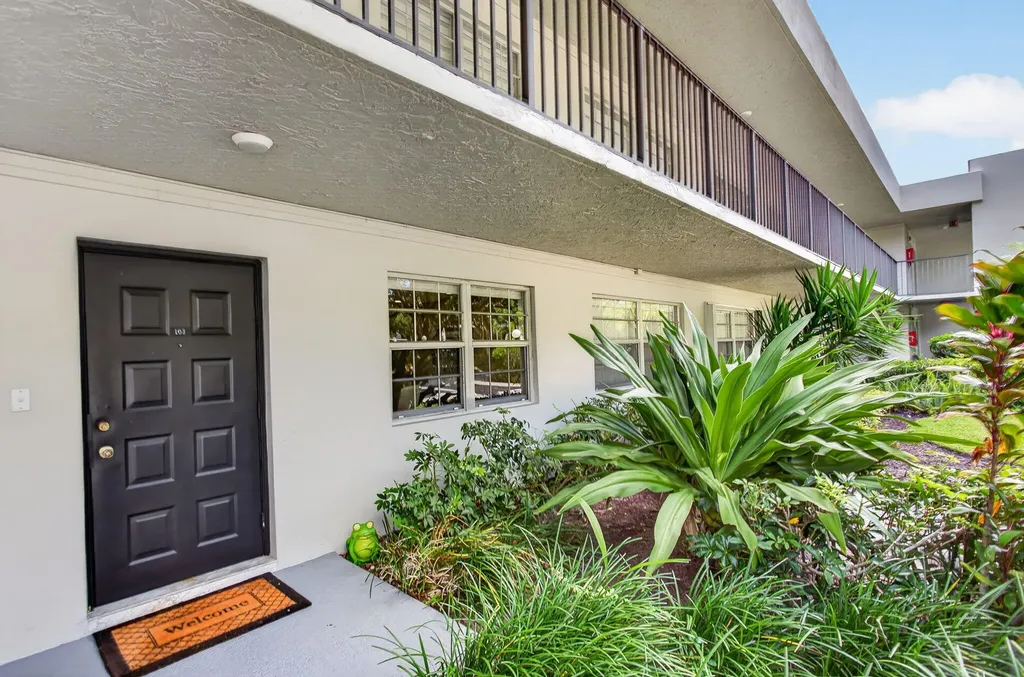 901 W Cypress Lane Pompano Beach FL 33069