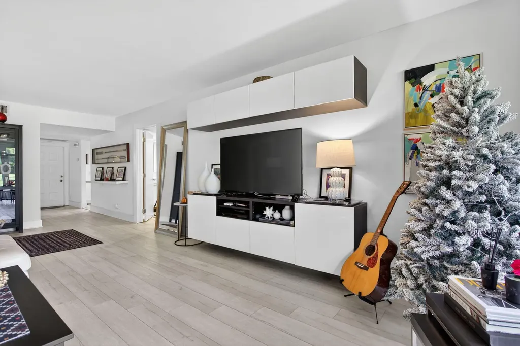 901 W Cypress Lane Pompano Beach FL 33069