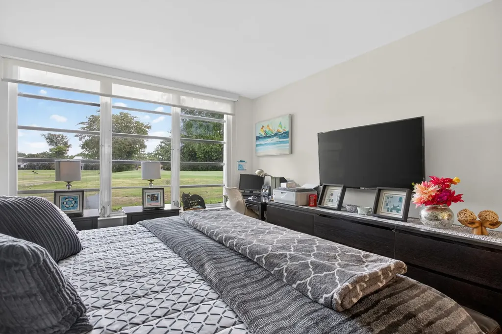 901 W Cypress Lane Pompano Beach FL 33069