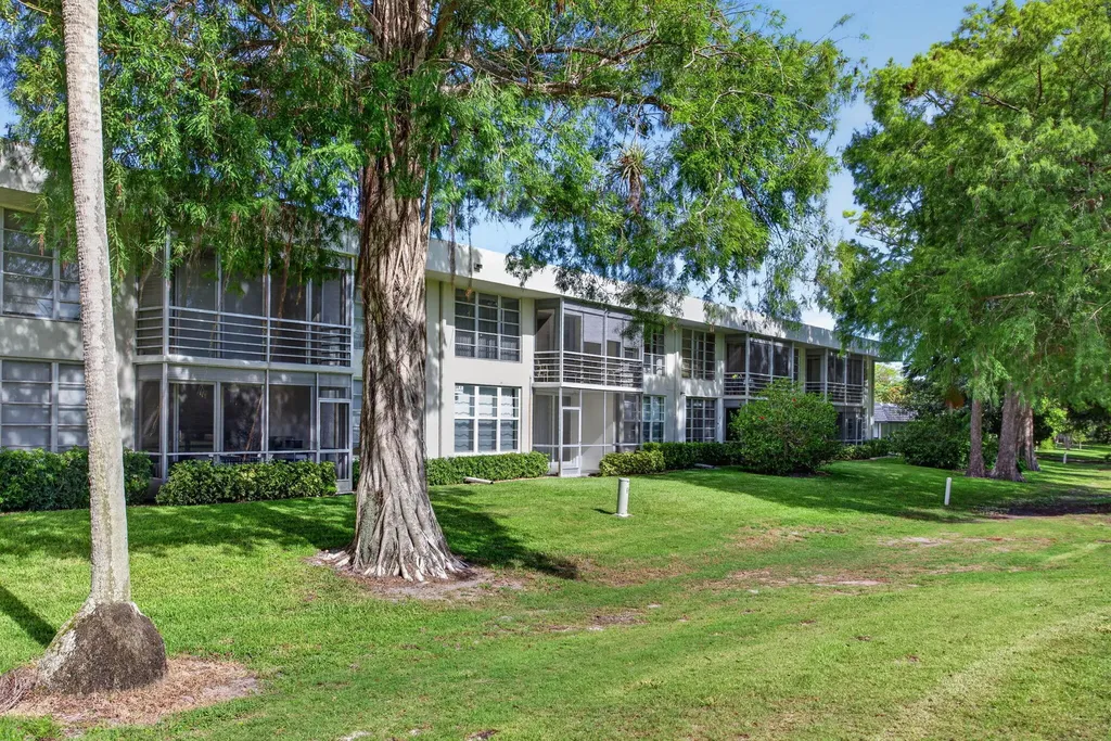 901 W Cypress Lane Pompano Beach FL 33069