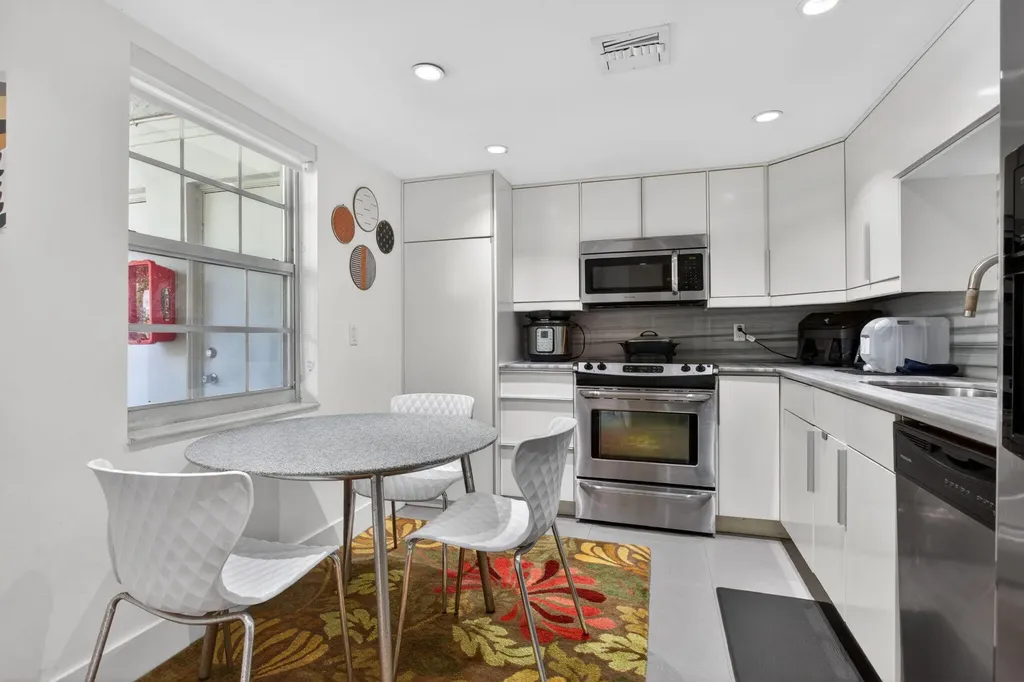 901 W Cypress Lane Pompano Beach FL 33069