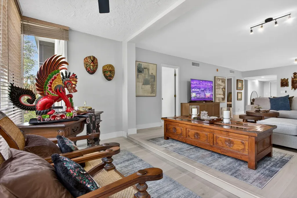 500 Oaks Lane Pompano Beach FL 33069