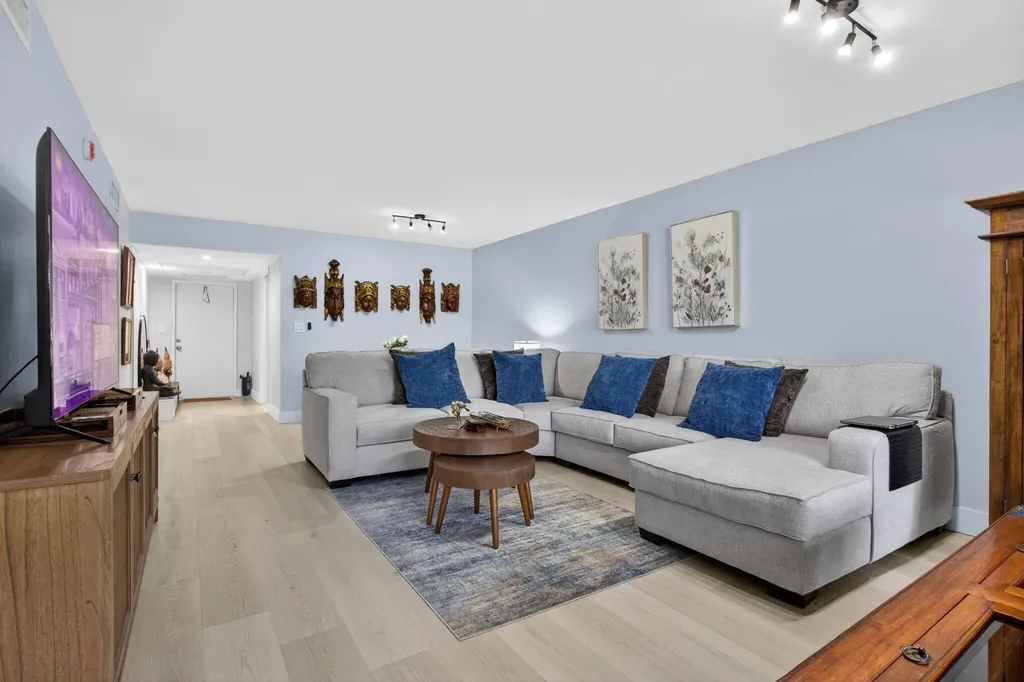 500 Oaks Lane Pompano Beach FL 33069