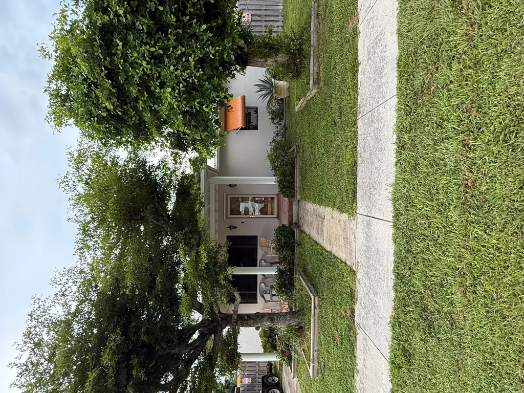 817 Elm Road West Palm Beach FL 33409