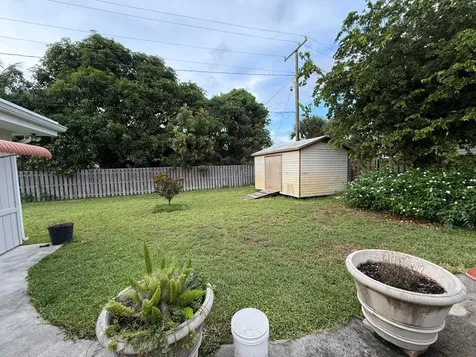 817 Elm Road West Palm Beach FL 33409