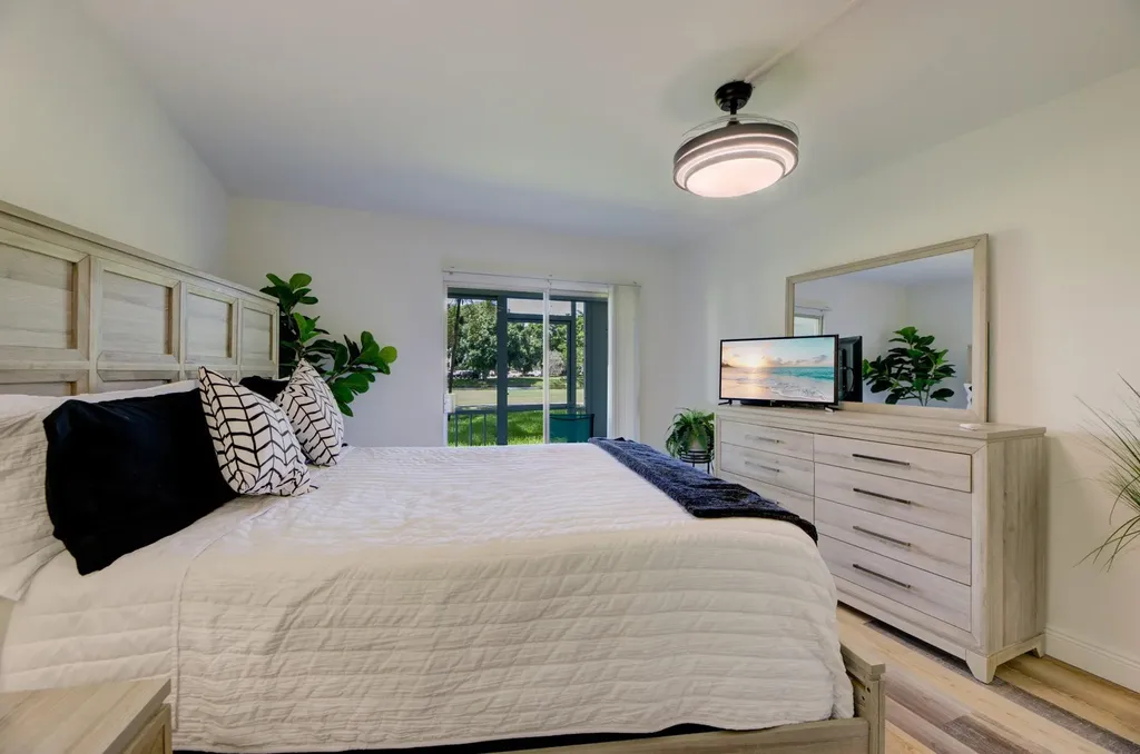 4502 Martinique Way Coconut Creek FL 33066